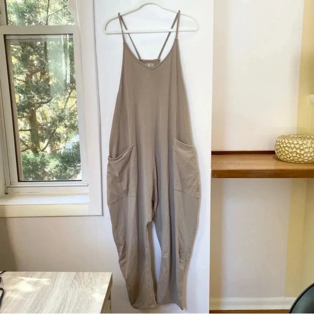 Free People Movement Hot Shot Onesie Taupe Brown Medium - Picture 6 of 11